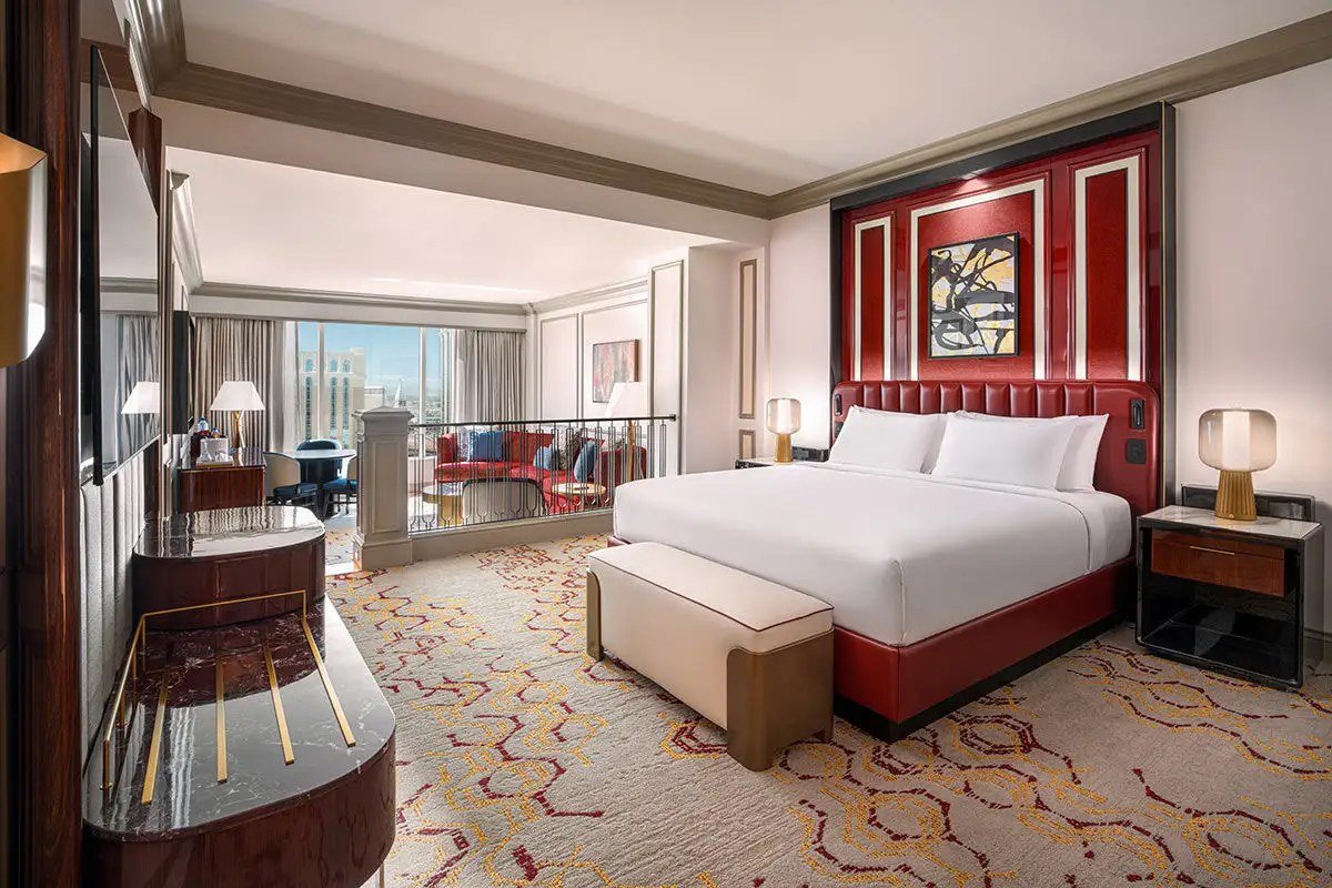 Deluxe King Room